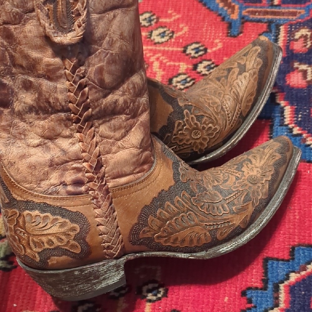 Intricate Floral Embossed Western Boots - Picture 3 of 5